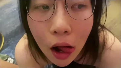 别以为老师有多高贵 私下就是一只喝主人圣水的骚婊母狗